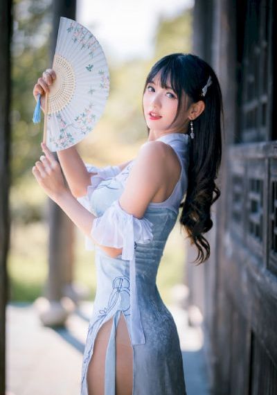 年轻女教师韩国